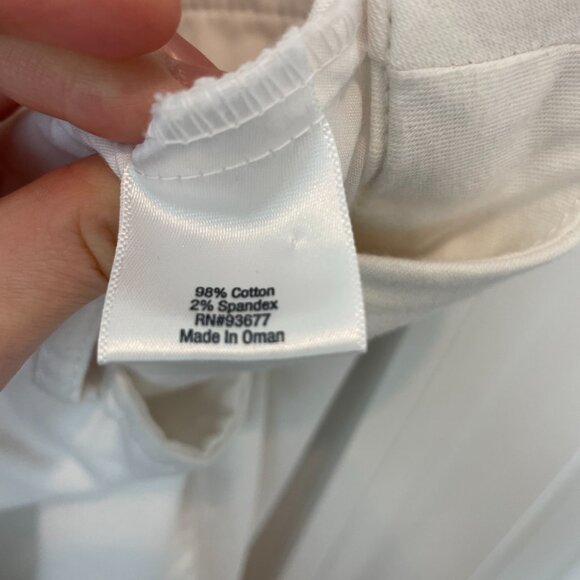 St. John's Bay White 16" Capris - 12P - Picture 12 of 13